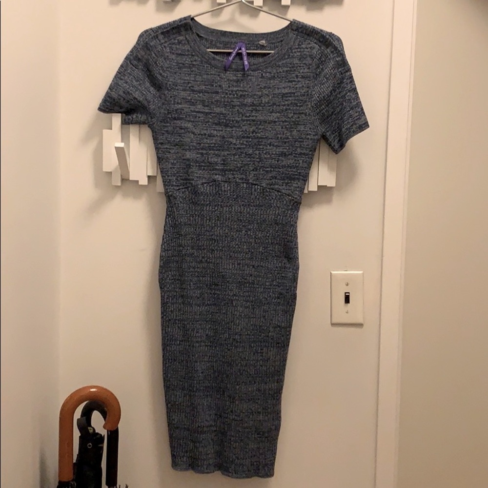 Seraphine Maternity/nursing dress size 6